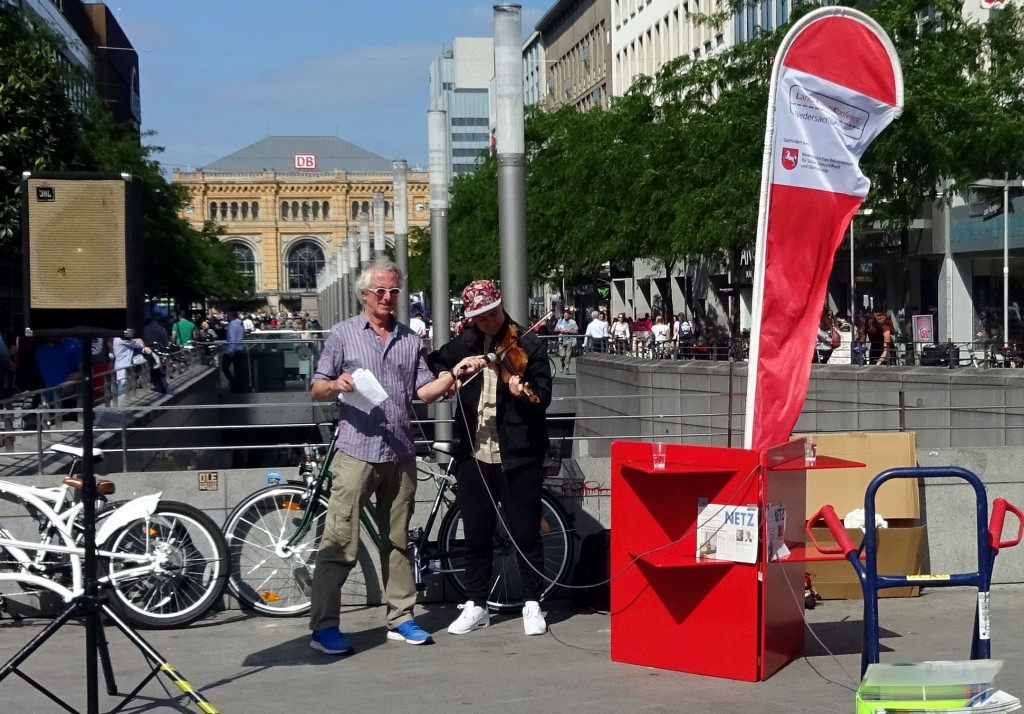 Paul Kremer - Nationalhymne dekonstruiert